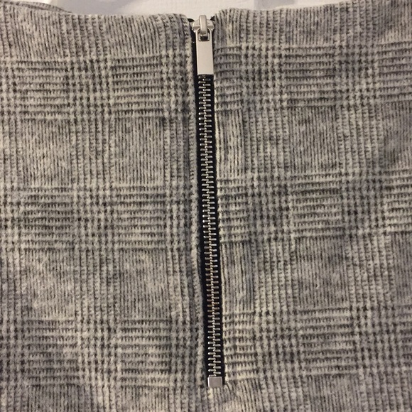 Gray sweater - Picture 3 of 4